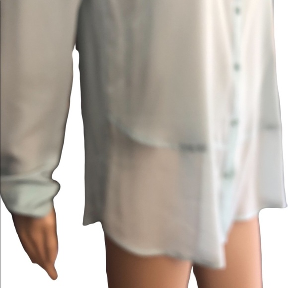 Trouve pale green long sleeve silk button down sheer top size small - Picture 4 of 11
